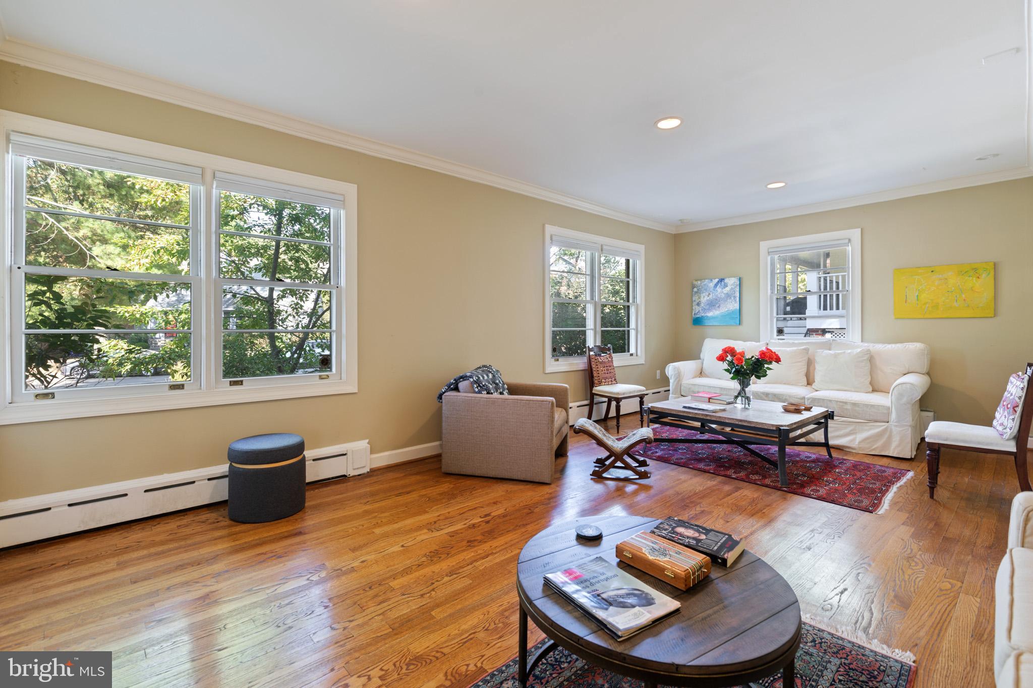 4850 Langdrum Lane Chevy Chase, MD 20815 - Photo 18 of 47