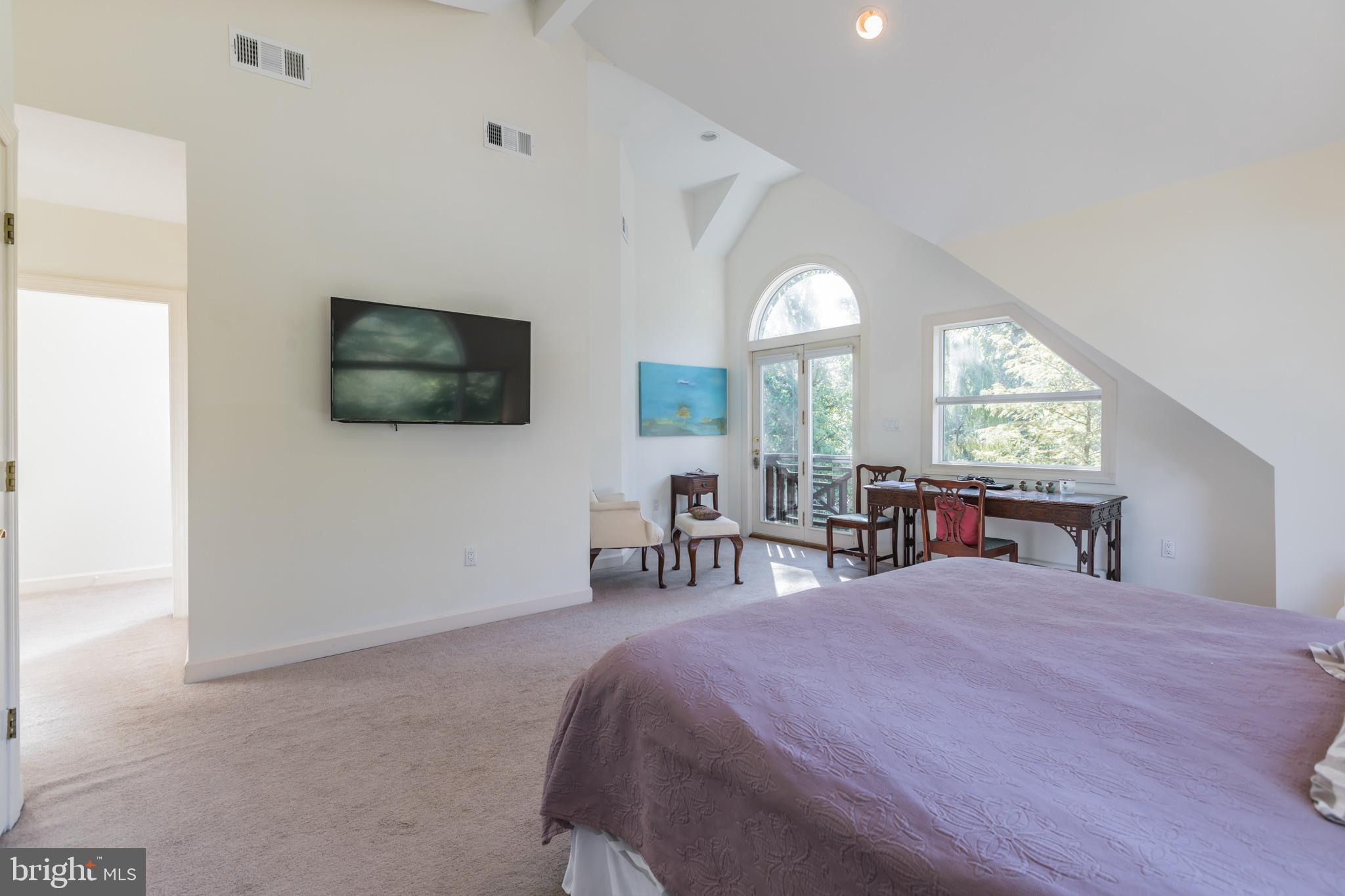 4850 Langdrum Lane Chevy Chase, MD 20815 - Photo 25 of 47
