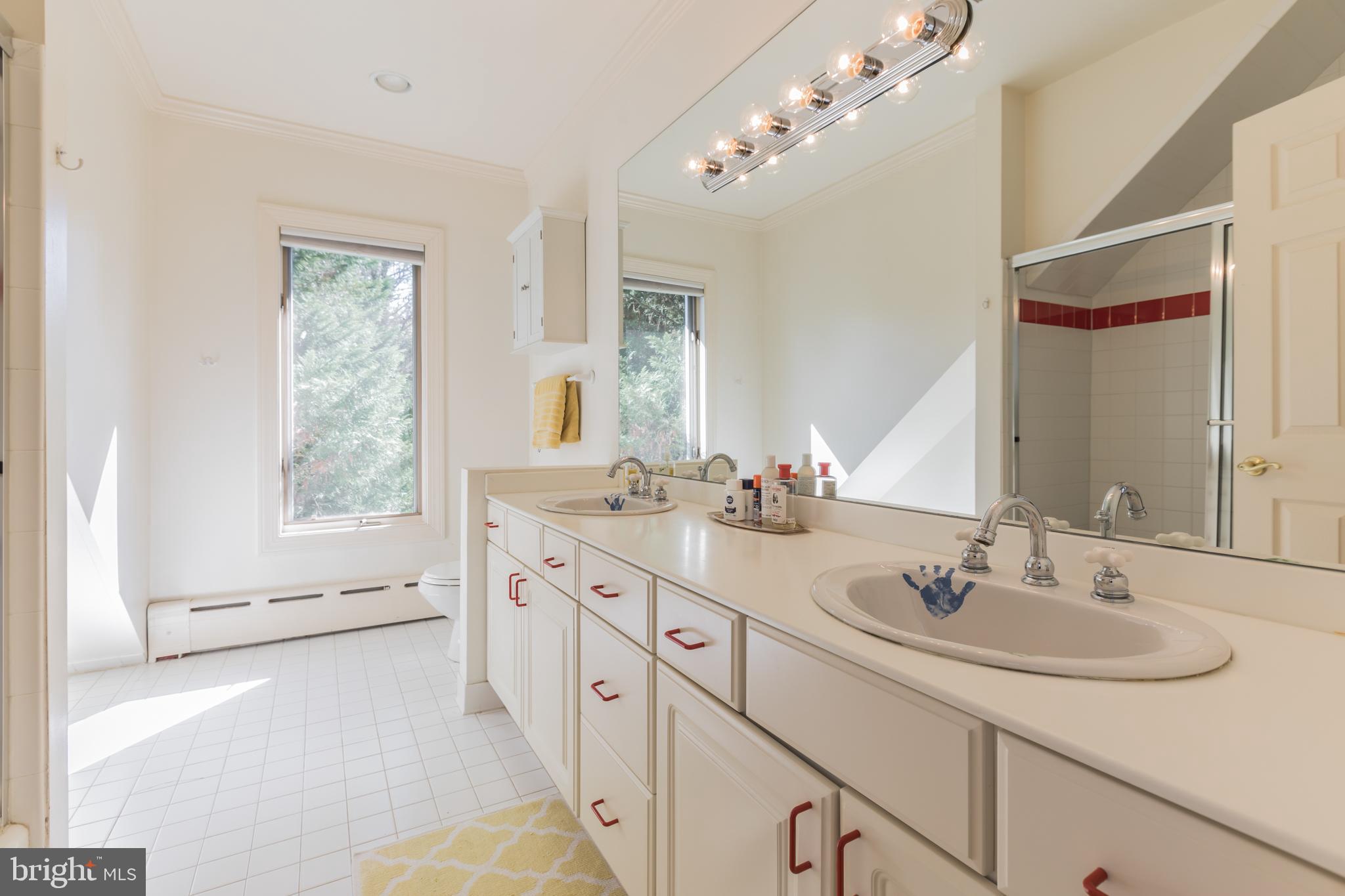4850 Langdrum Lane Chevy Chase, MD 20815 - Photo 28 of 47