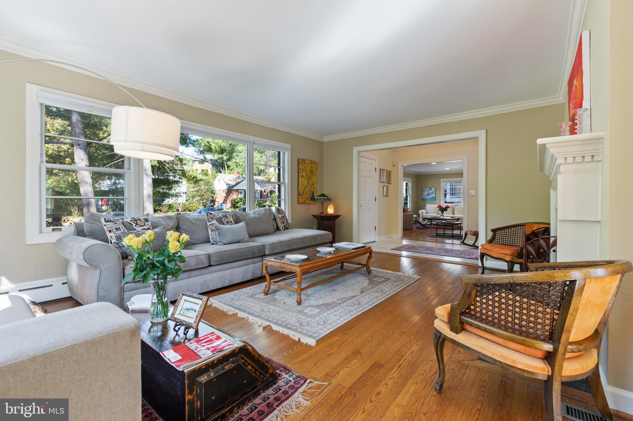 4850 Langdrum Lane Chevy Chase, MD 20815 - Photo 10 of 47