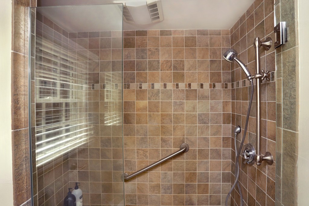 15 Warren Street Georgetown, MA 01833 - Photo 17 of 24 Gallery Image 17