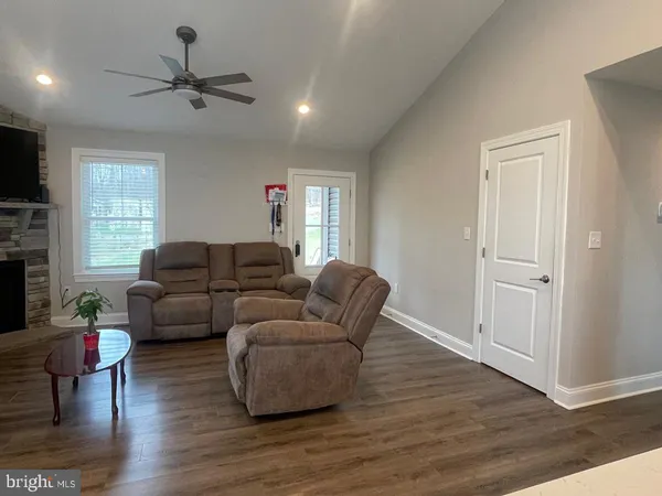 $489,900 | 1982 High Top Road, Linden, VA 22642