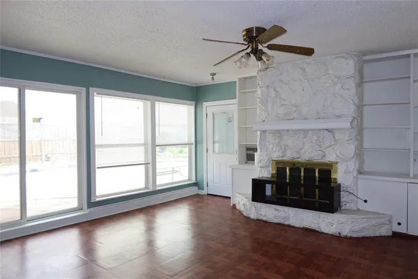 $2,200 | 3310 O O Henry Drive, Garland, TX 75042