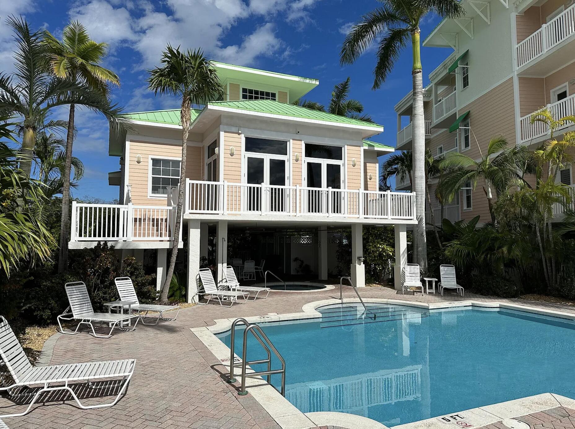 5555 College Road, Unit 4 Key West, FL 33040 - Photo 4 of 4 Pool/Cliubhouse