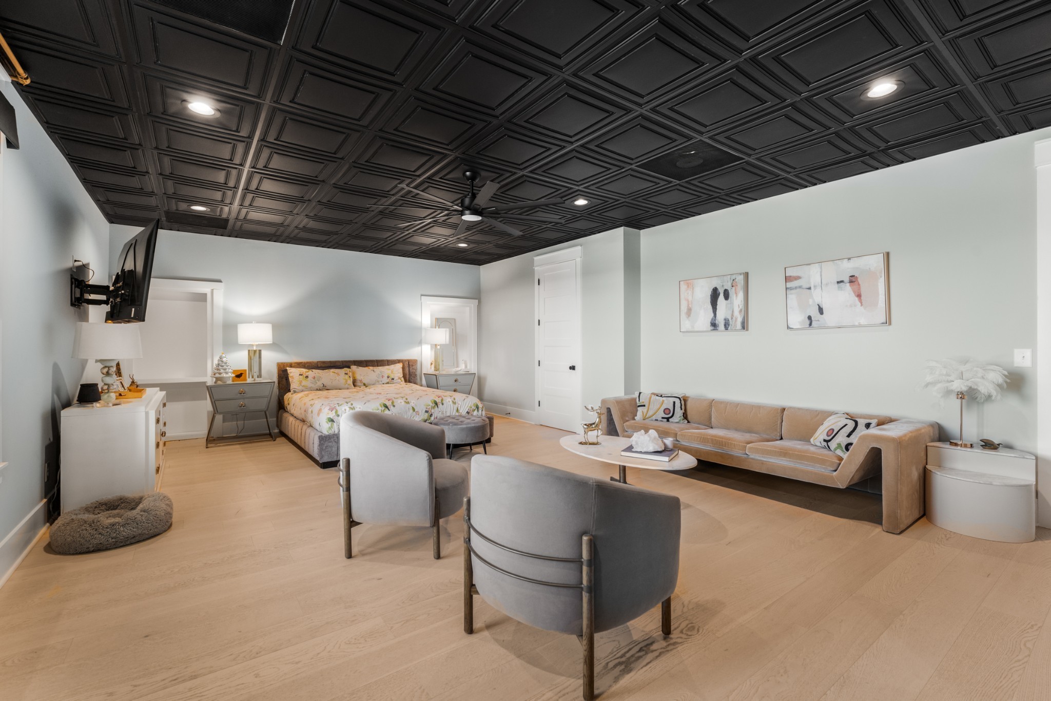 1770 Lockertsville Road Ashland City, TN 37015 - Photo 30 of 95 a living room with furniture