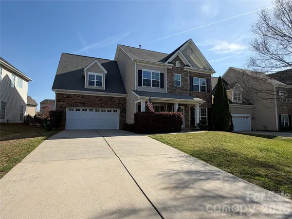 $529,900 | 3215 Shadowy Retreat Drive, Matthews, NC 28104