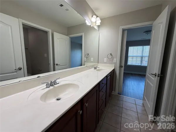 $529,900 | 3215 Shadowy Retreat Drive, Matthews, NC 28104