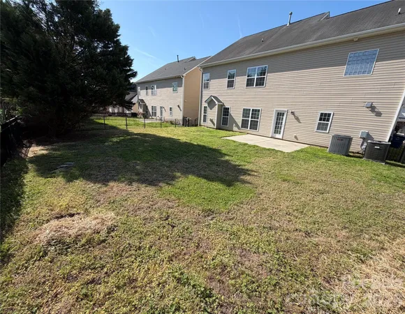 $529,900 | 3215 Shadowy Retreat Drive, Matthews, NC 28104