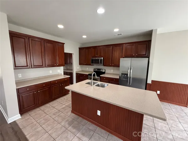$529,900 | 3215 Shadowy Retreat Drive, Matthews, NC 28104
