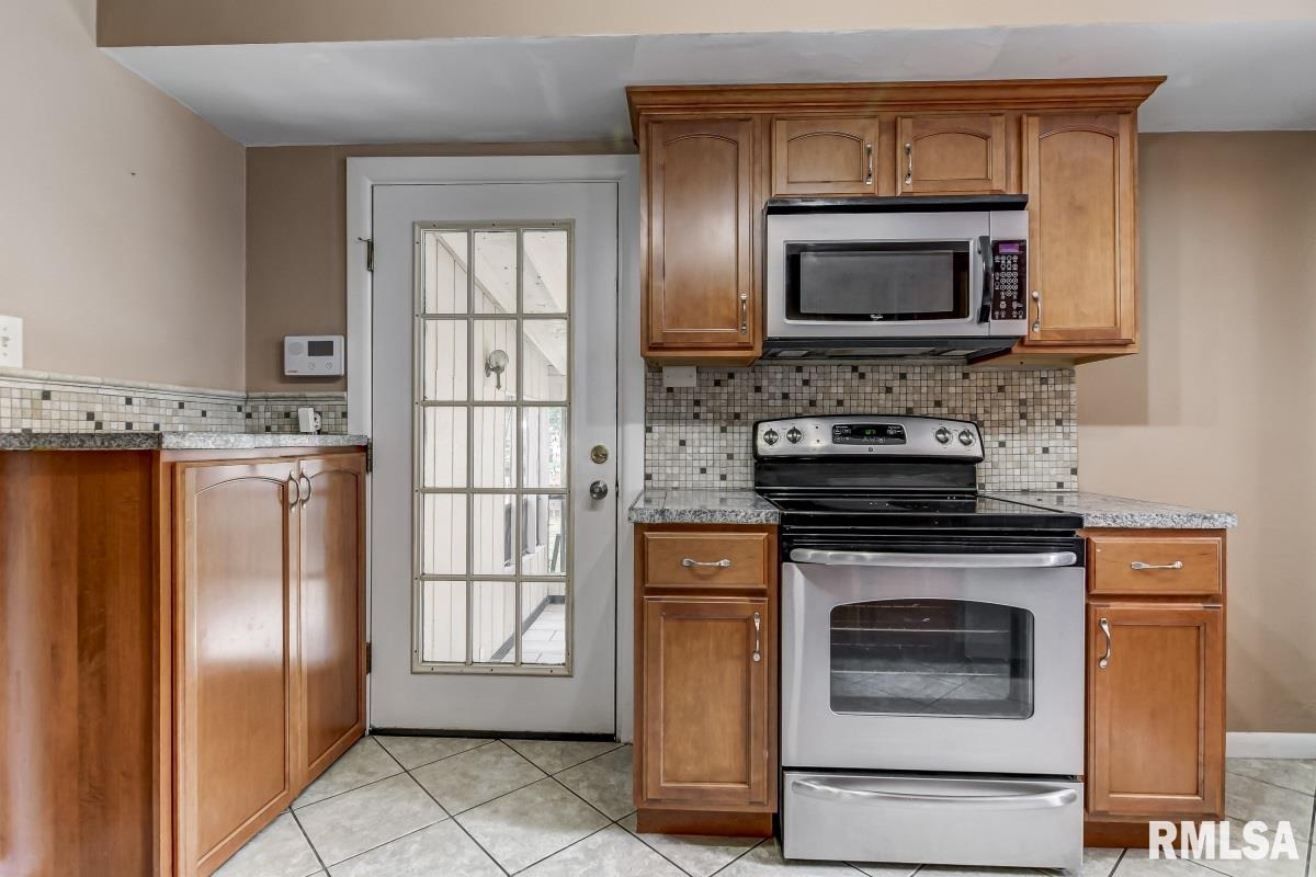 2112 South Walnut Street Springfield, IL 62704 - Photo 10 of 40