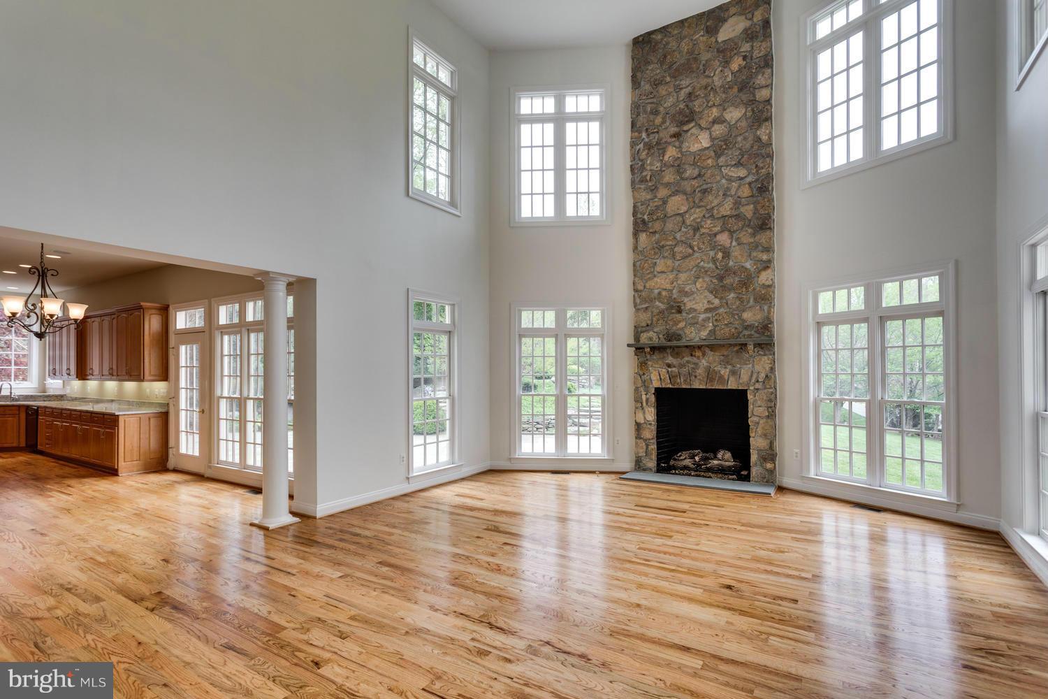 7825 Loughran Road McLean, VA 22102 - Photo 5 of 25 Family Room