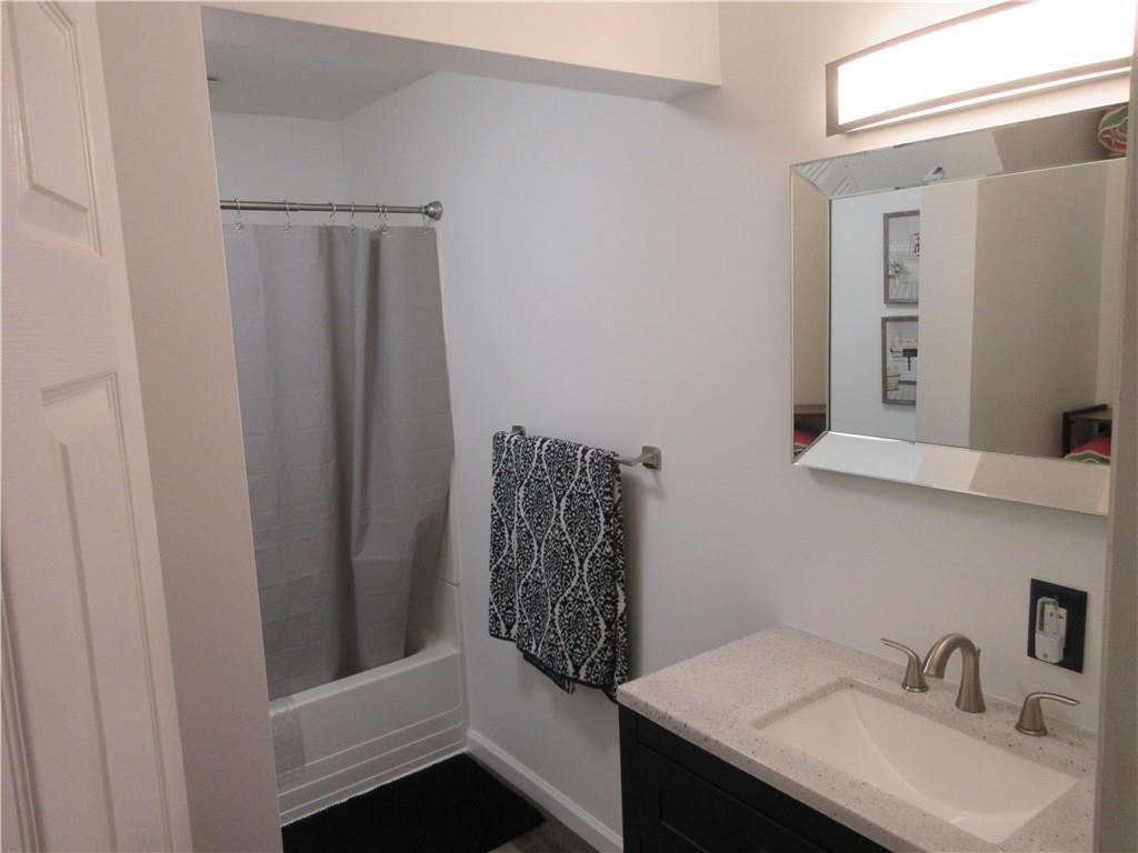 522 Walnut Street Springdale, PA 15144 - Photo 10 of 25 Gallery Image 10
