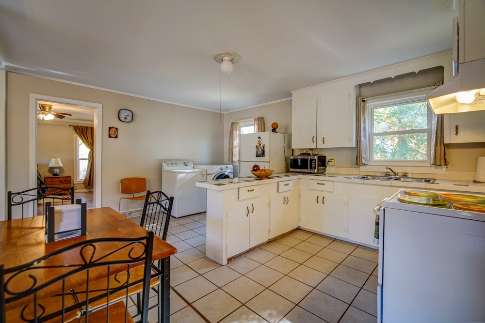 1340 Shaw Road Woodruff, SC 29388 - Photo 9 of 24 Gallery Image 9