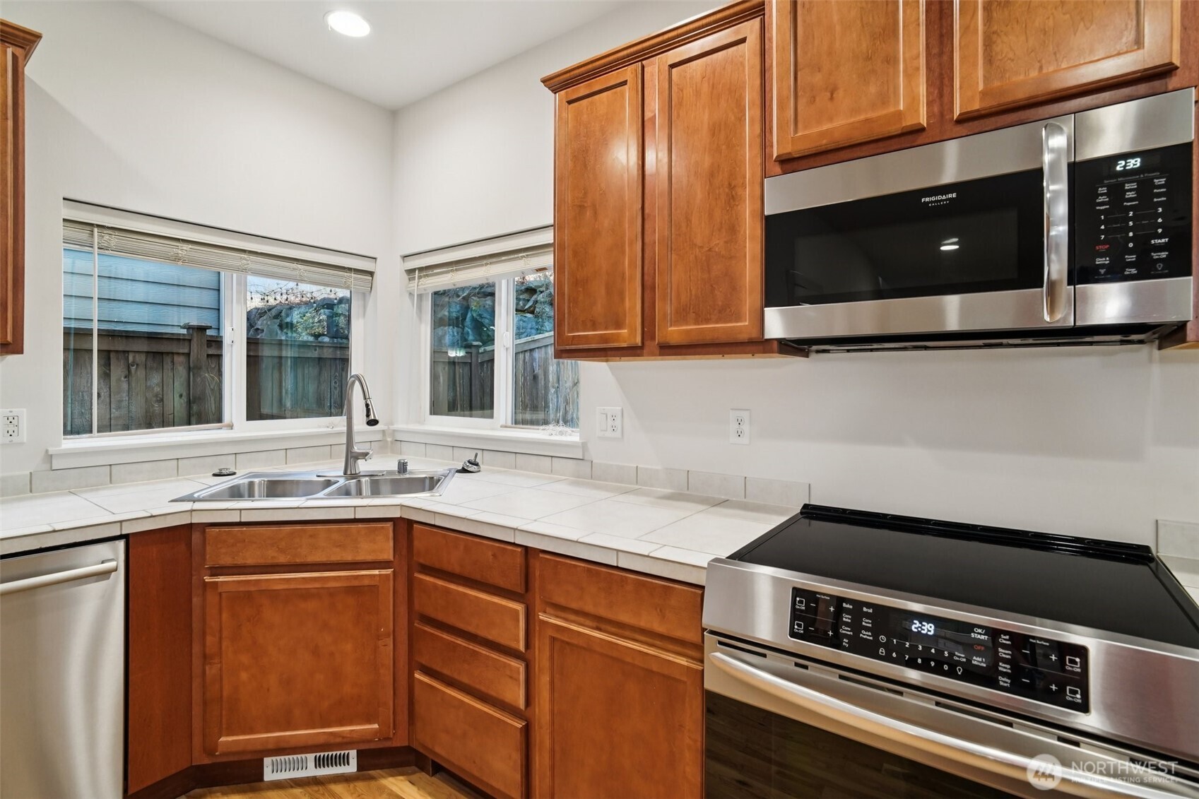 17405 14th Drive Southeast Bothell, WA 98012 - Photo 11 of 34