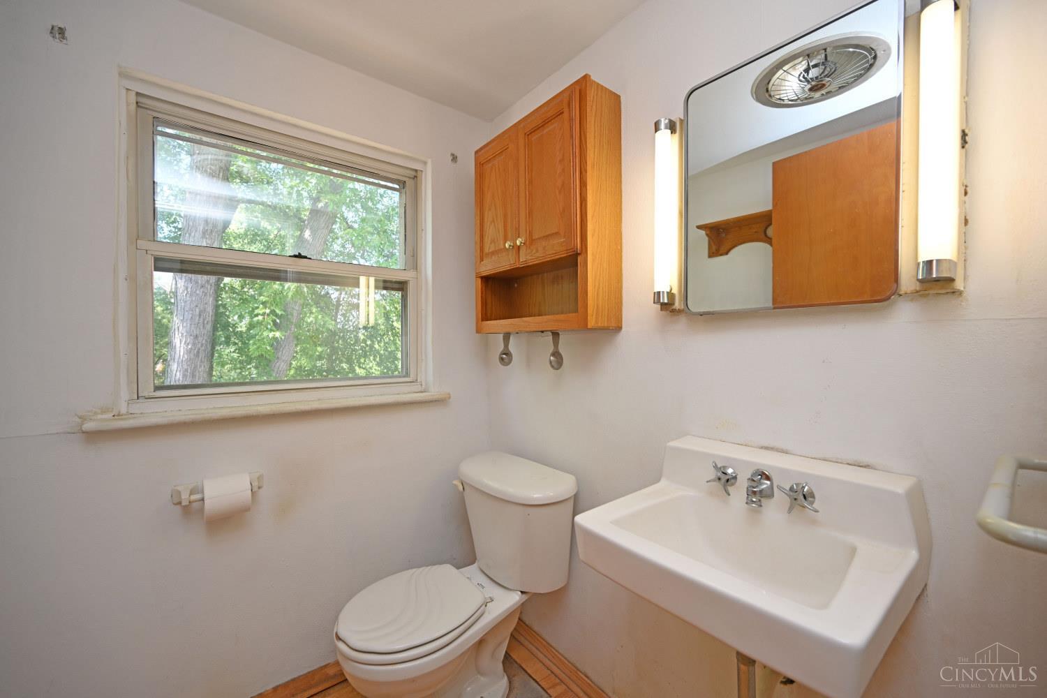 1135 Fuhrman Road Reading, OH 45215 - Photo 19 of 41 Gallery Image 19