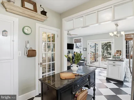 $1,395,000 | 2406 Leslie Avenue, Alexandria, VA 22301