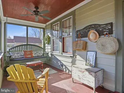 $1,395,000 | 2406 Leslie Avenue, Alexandria, VA 22301