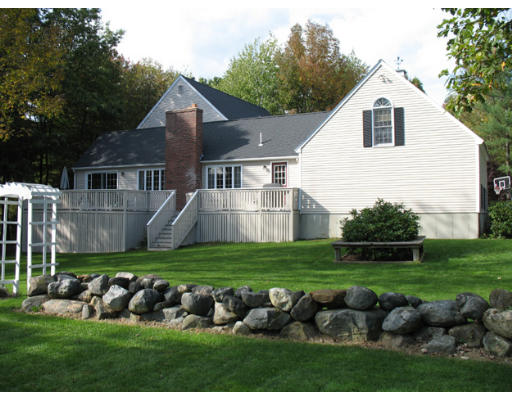 2 Apple Blossom Road Andover, MA 01810 - Photo 12 of 16 Gallery Image 12