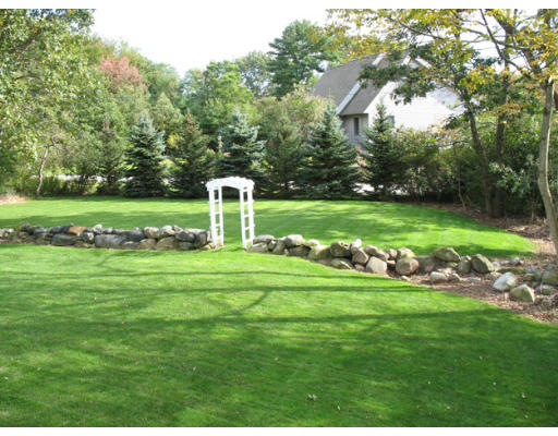 2 Apple Blossom Road Andover, MA 01810 - Photo 6 of 16 Gallery Image 6