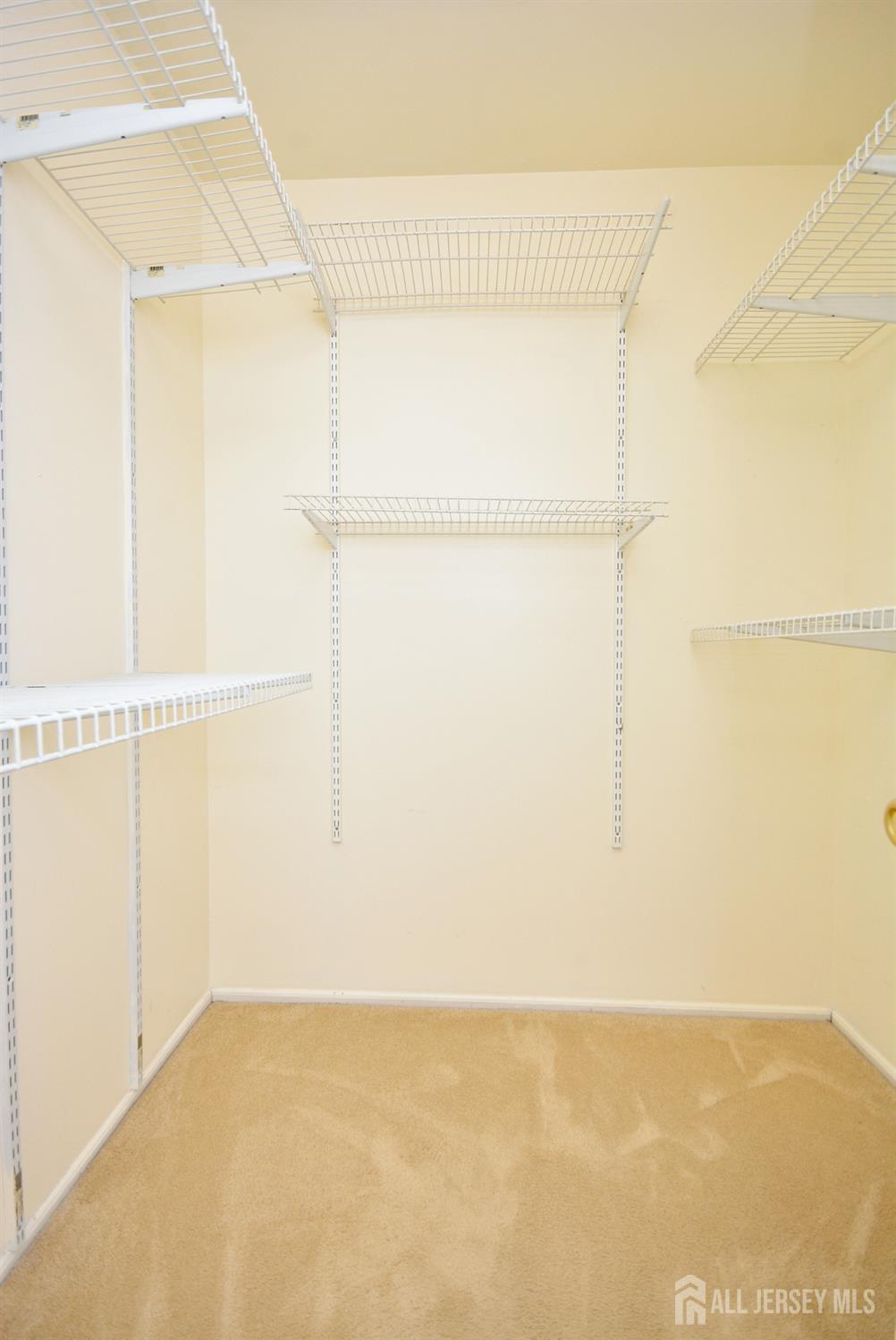 125 Exeter Court Piscataway, NJ 08854 - Photo 20 of 34 a view of small space