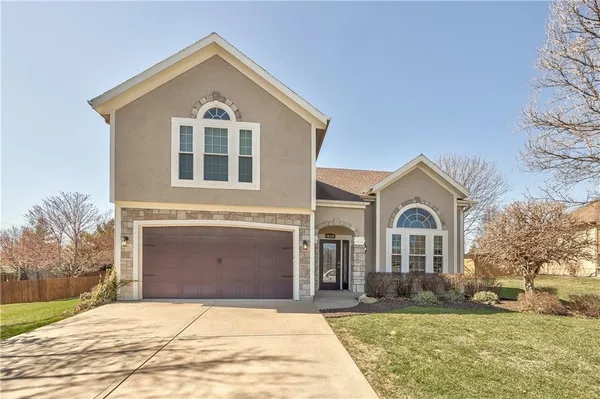 $450,000 | 10666 South Emerald Street, Olathe, KS 66061