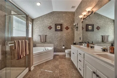 $450,000 | 10666 South Emerald Street, Olathe, KS 66061