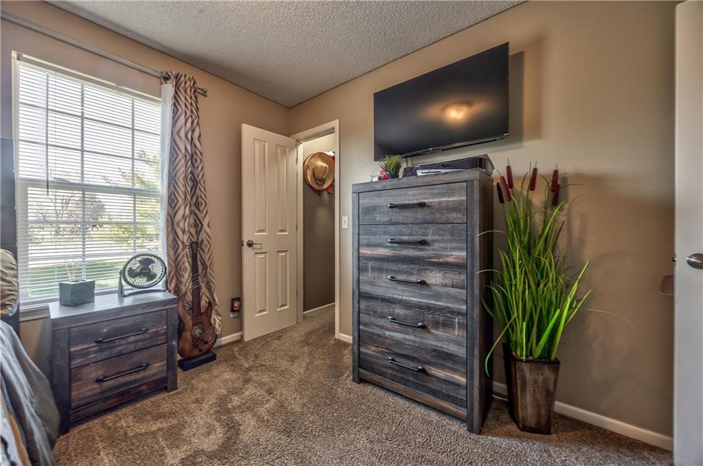 10666 South Emerald Street Olathe, KS 66061 - Photo 17 of 27