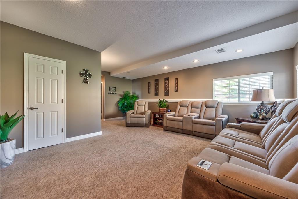 10666 South Emerald Street Olathe, KS 66061 - Photo 21 of 27