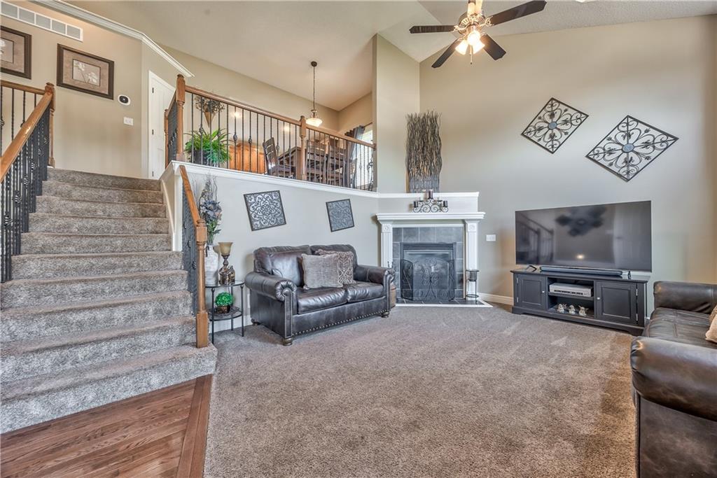 10666 South Emerald Street Olathe, KS 66061 - Photo 3 of 27