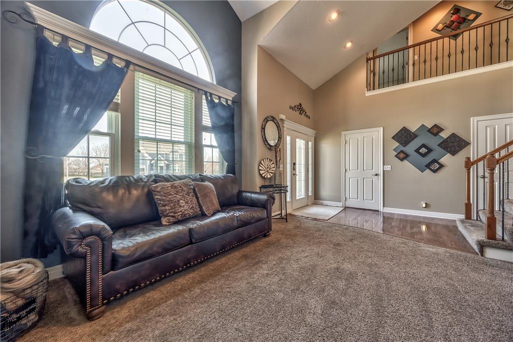 10666 South Emerald Street Olathe, KS 66061 - Photo 5 of 27