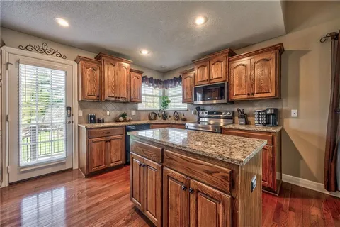 $450,000 | 10666 South Emerald Street, Olathe, KS 66061