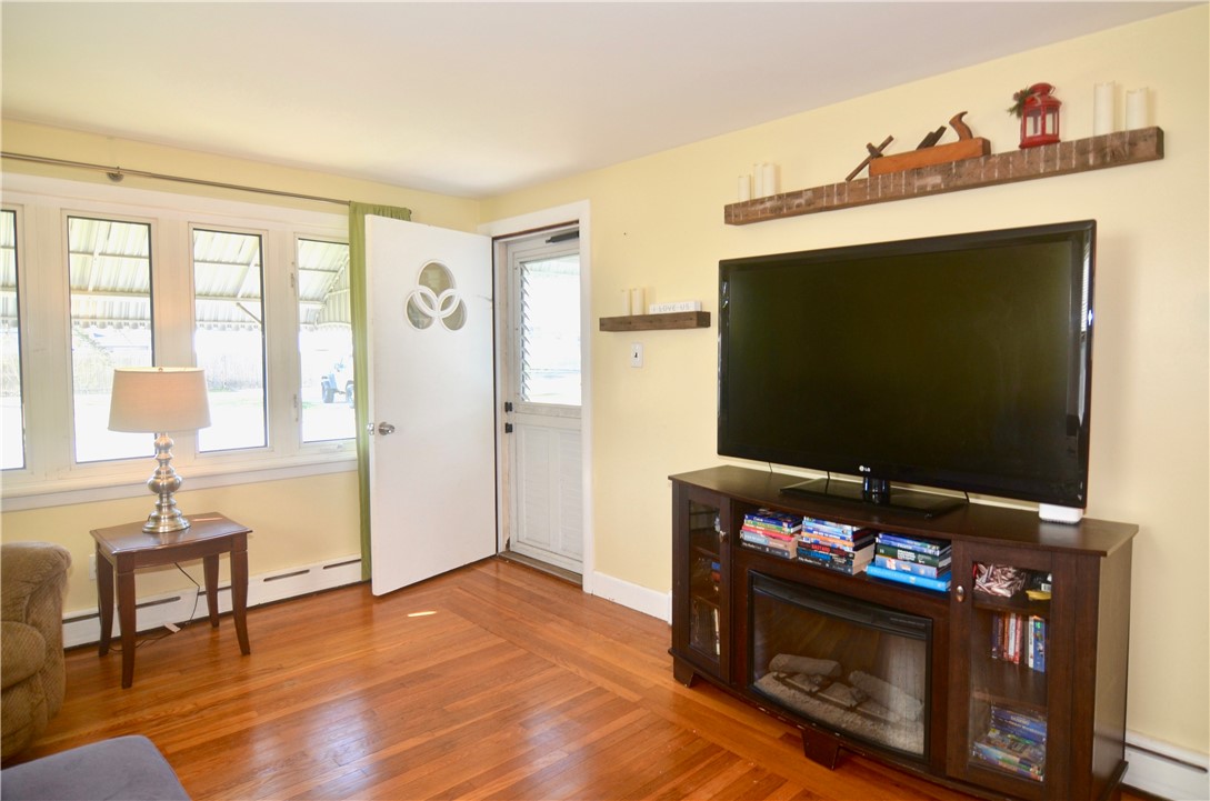 120 Beardsworth Road Tiverton, RI 02878 - Photo 13 of 28