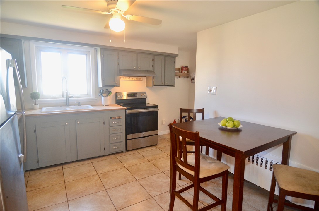 120 Beardsworth Road Tiverton, RI 02878 - Photo 6 of 28