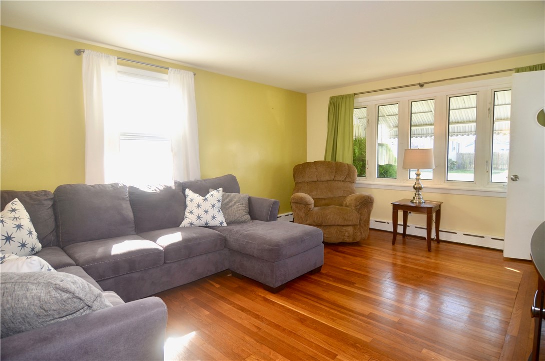 120 Beardsworth Road Tiverton, RI 02878 - Photo 10 of 28