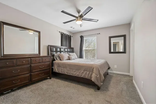 $2,400 | 16031-2 16th Avenue North, Nashville, TN 37208
