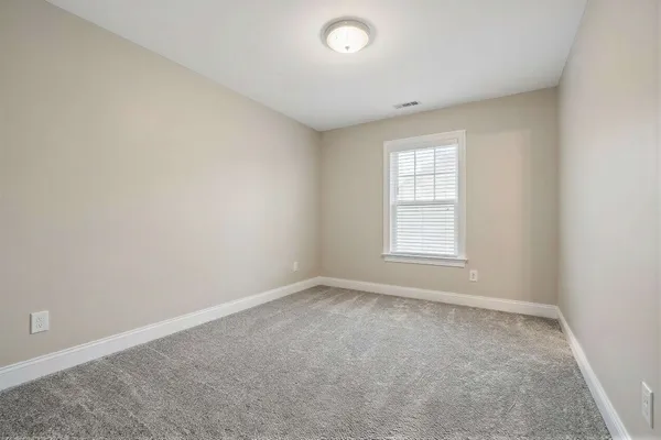 $2,400 | 16031-2 16th Avenue North, Nashville, TN 37208