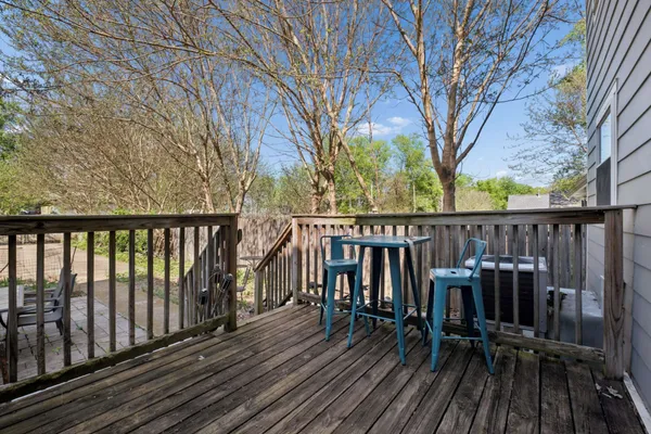 $2,400 | 16031-2 16th Avenue North, Nashville, TN 37208