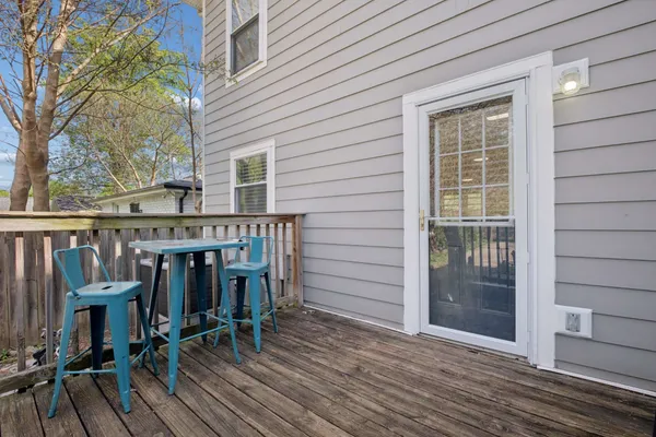 $2,400 | 16031-2 16th Avenue North, Nashville, TN 37208