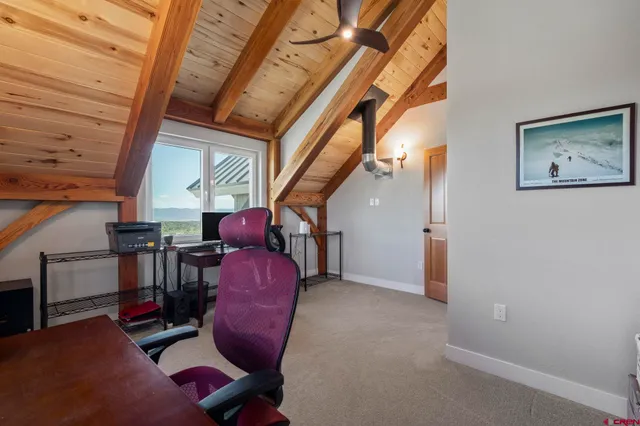 a view of entryway with livingroom