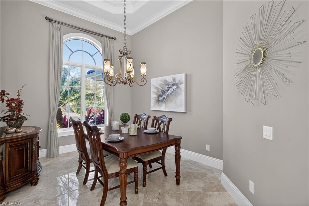 1330 Marlin Drive Naples, FL 34102 - Photo 16 of 44 Dining room