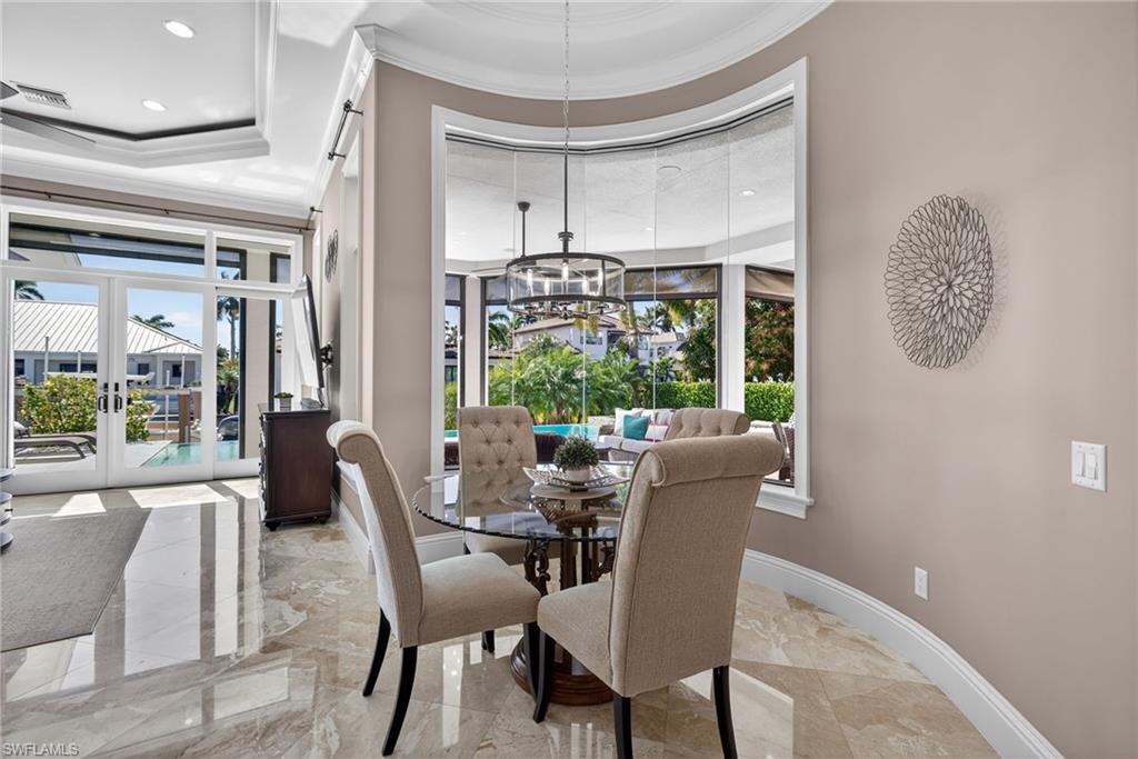 1330 Marlin Drive Naples, FL 34102 - Photo 18 of 44 Breakfast room