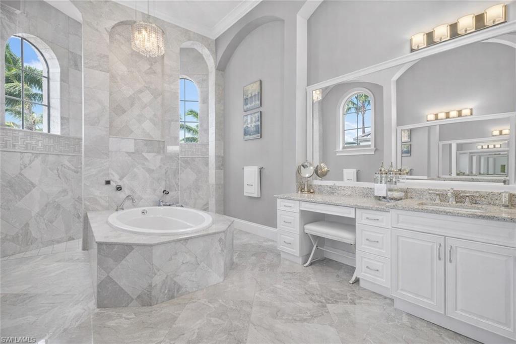 1330 Marlin Drive Naples, FL 34102 - Photo 22 of 44 Primary Bathroom