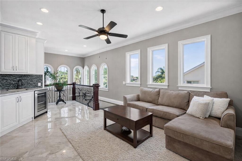 1330 Marlin Drive Naples, FL 34102 - Photo 29 of 44 upstairs