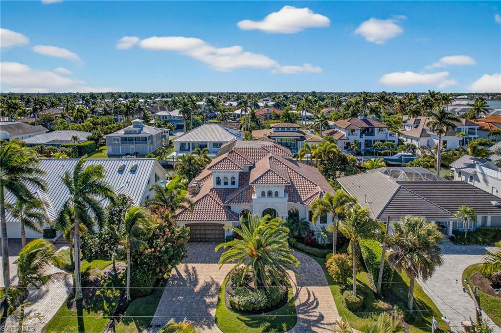 1330 Marlin Drive Naples, FL 34102 - Photo 38 of 44