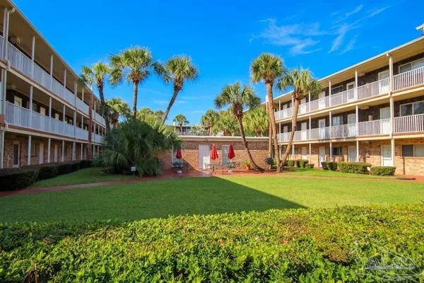 $1,325 | 600 Scenic Highway, Unit 101, Pensacola, FL 32503