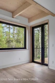 $6,725,000 | 6635 Highway 22, Wilson, WY 83014