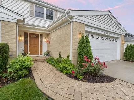 $899,000 | 3066 Knollwood Lane, Glenview, IL 60025