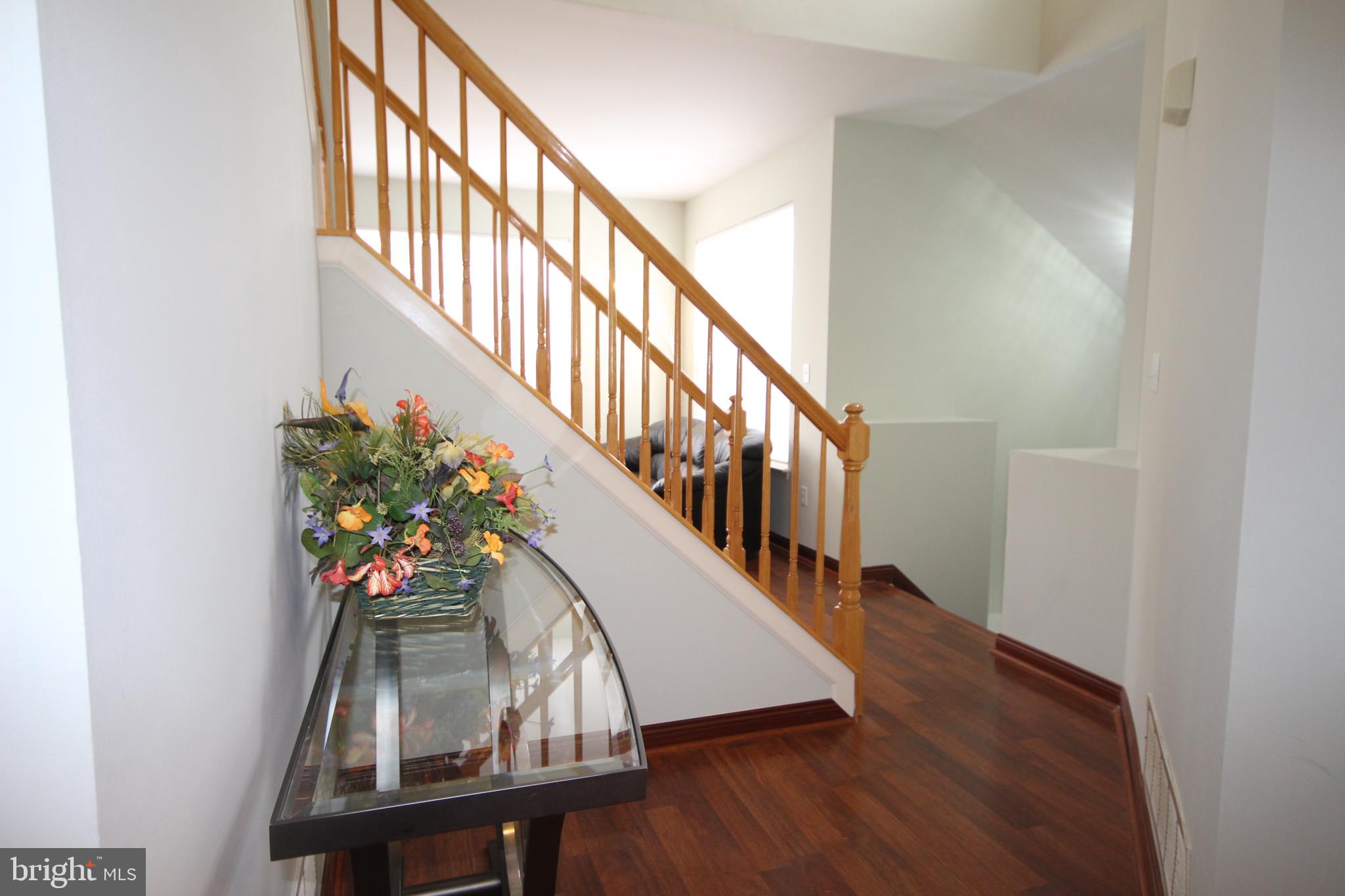 33 Manley Road Pennington, NJ 08534 - Photo 2 of 33 Gallery Image 2