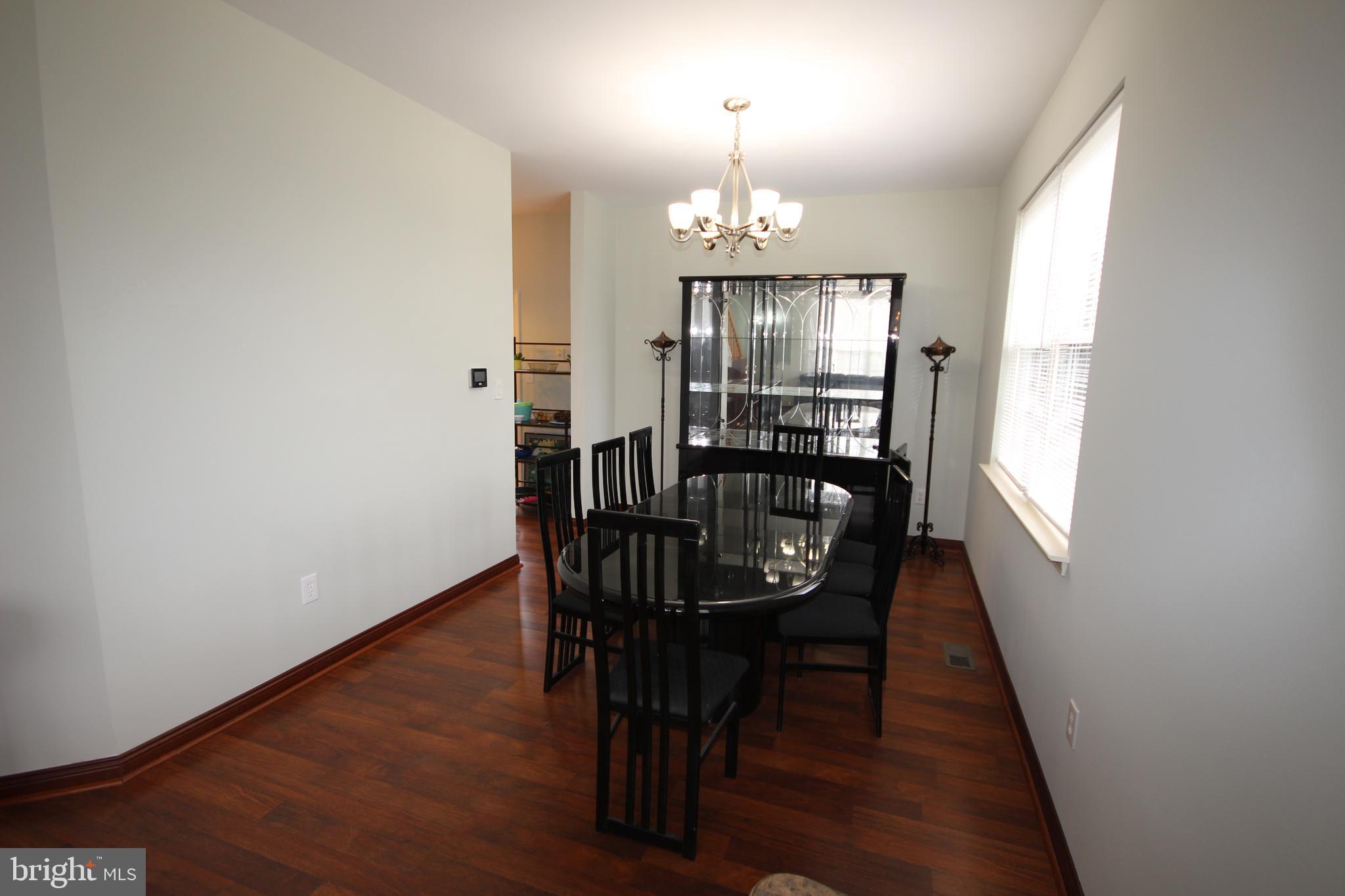 33 Manley Road Pennington, NJ 08534 - Photo 6 of 33 Gallery Image 6