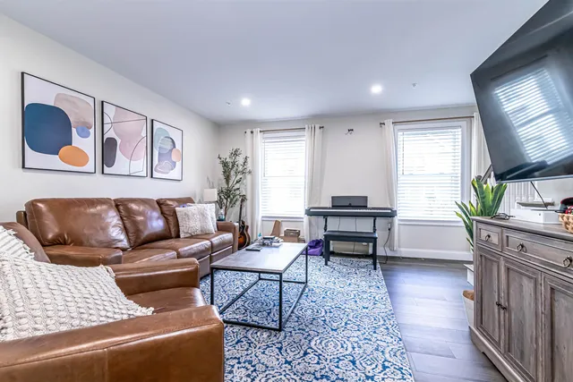 $450,000 | 13 Sapphire Lane, Nashua, NH 03064